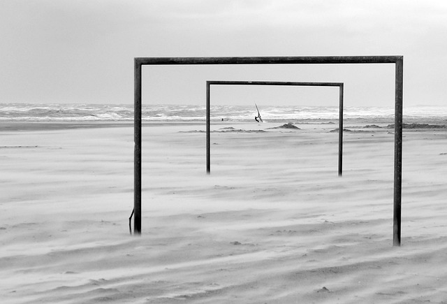 和约束作用 和约束作用